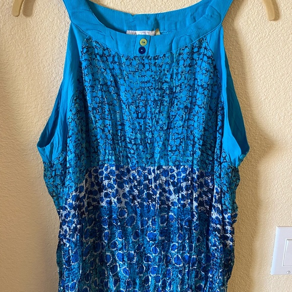 Beautiful Blue Dress 💙 - Picture 4 of 8